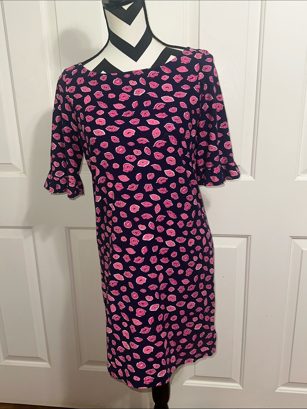 Lilly Pulitzer Navy & Pink Lip Print Shift Dress